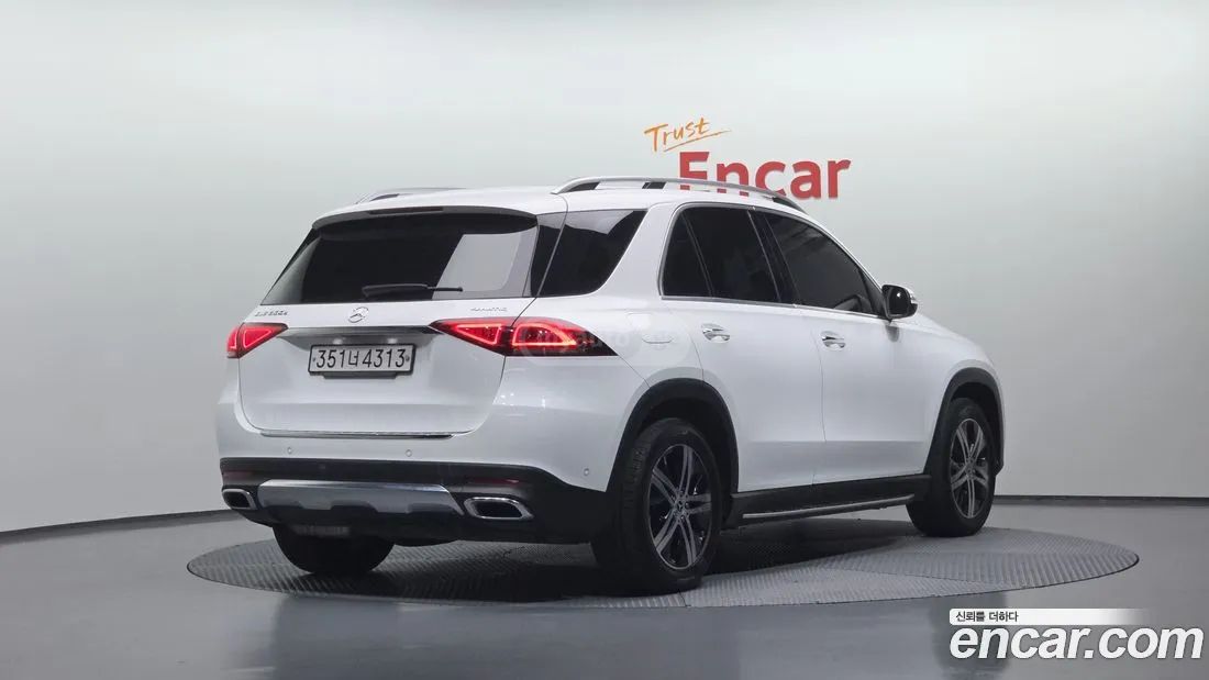 Mercedes-Benz GLE 63 AMG 2019 — photo 2