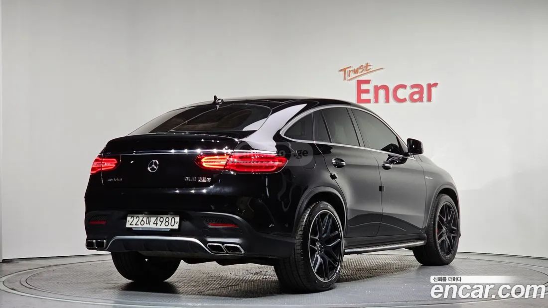 Mercedes-Benz GLE 63 AMG 2019 — photo 2