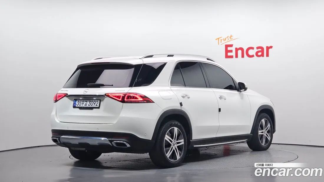 Mercedes-Benz GLE 63 AMG 2019 — photo 2