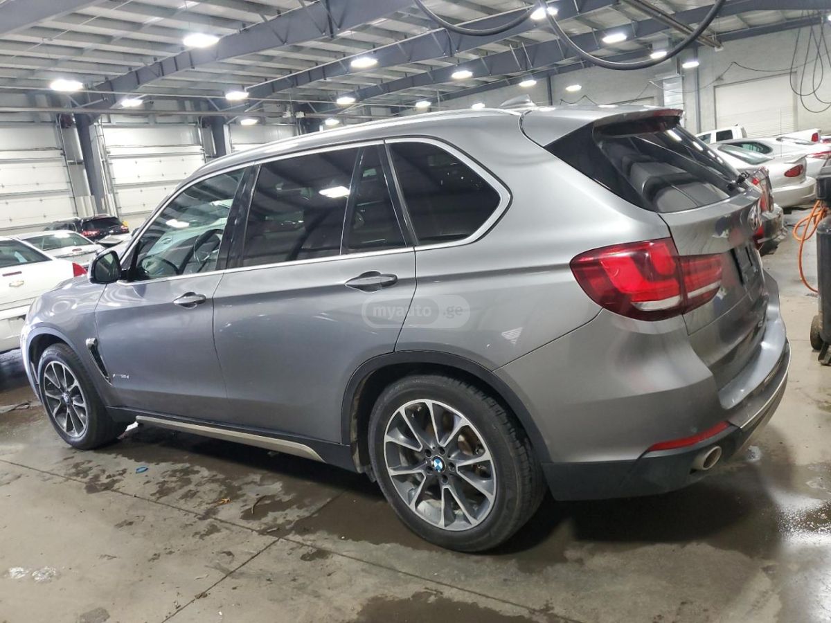 BMW X5 2014 — photo 2