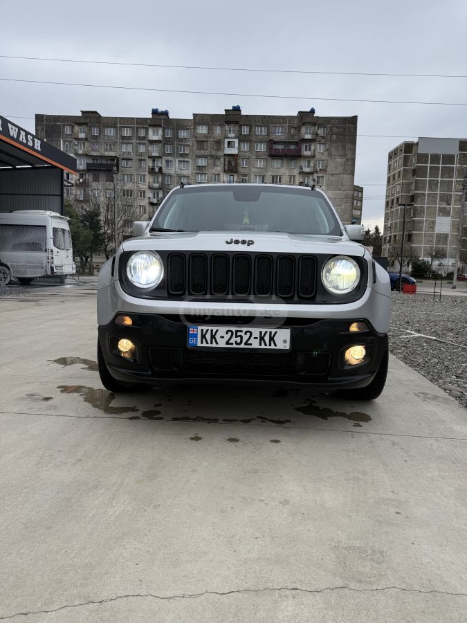 Jeep Renegade 2018 — photo 2