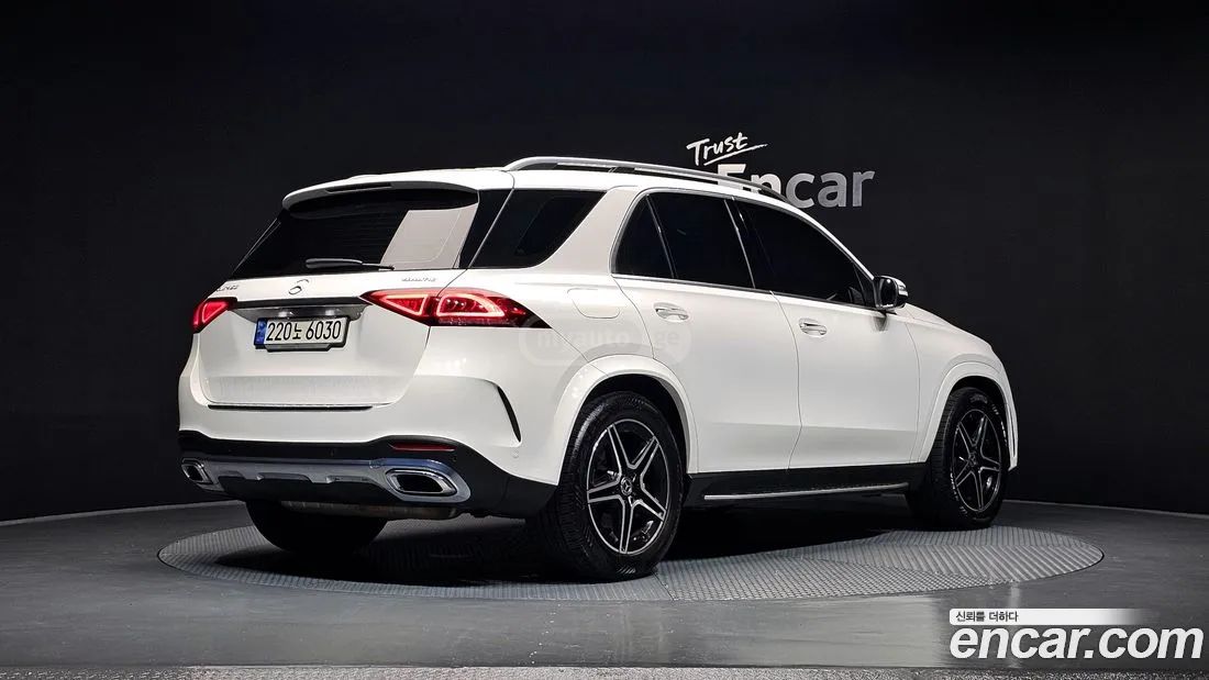 Mercedes-Benz GLE 63 AMG 2019 — photo 2
