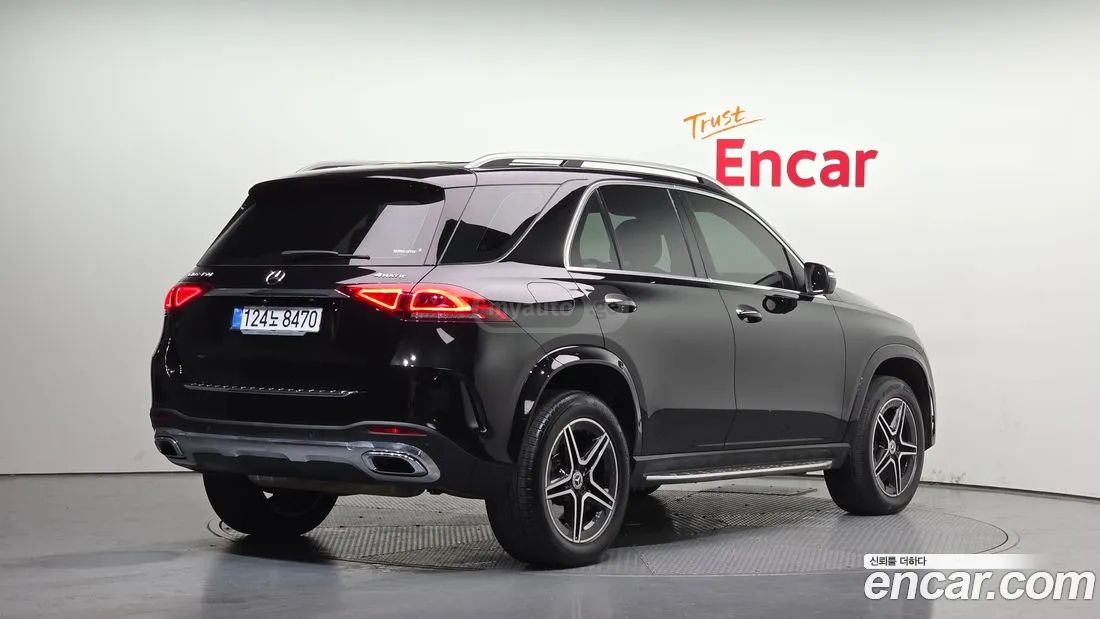 Mercedes-Benz GLE 63 AMG 2019 — photo 2