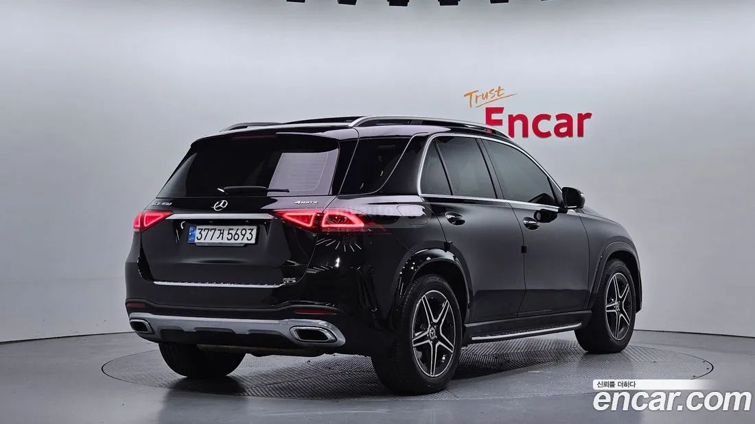 Mercedes-Benz GLE 63 AMG 2020 — photo 2