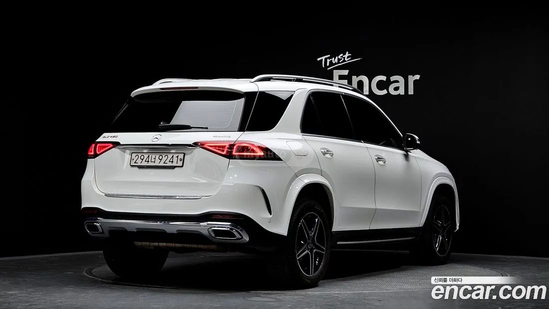 Mercedes-Benz GLE 63 AMG 2019 — photo 2