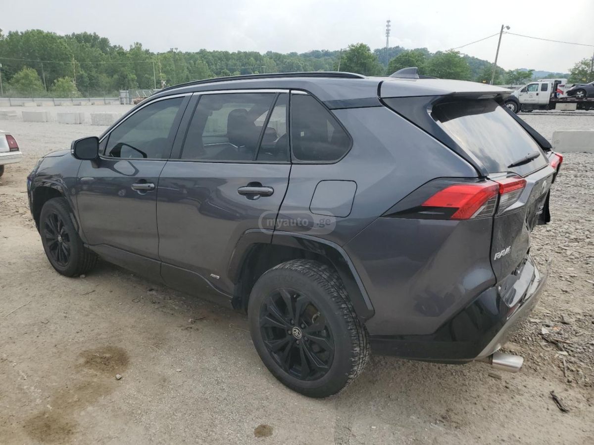Toyota RAV4 2022 — photo 2