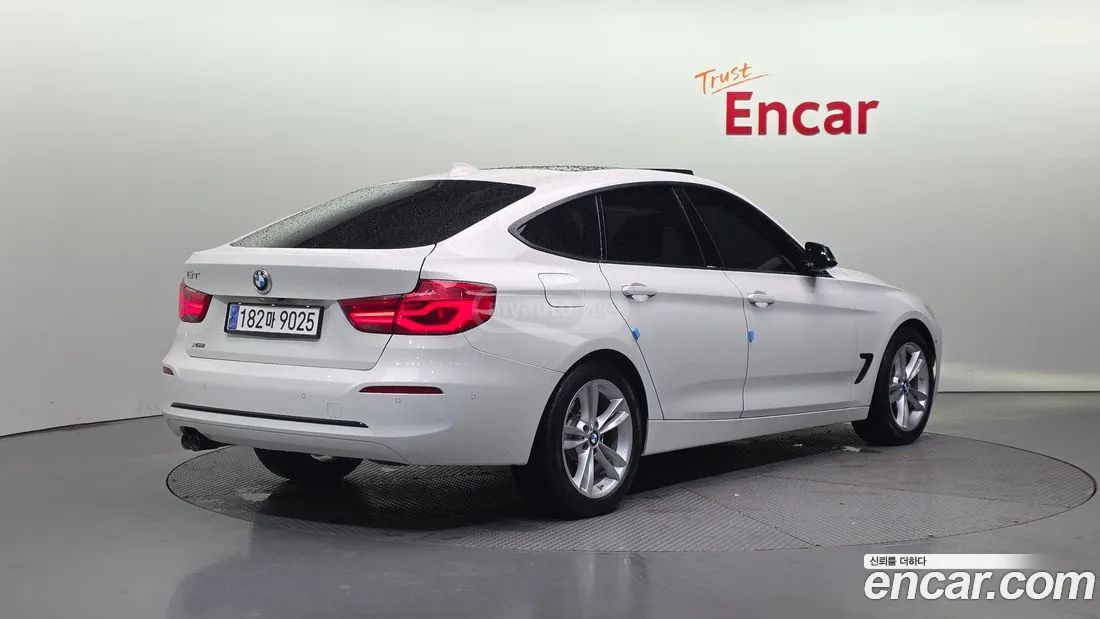 BMW 340 2020 — photo 2