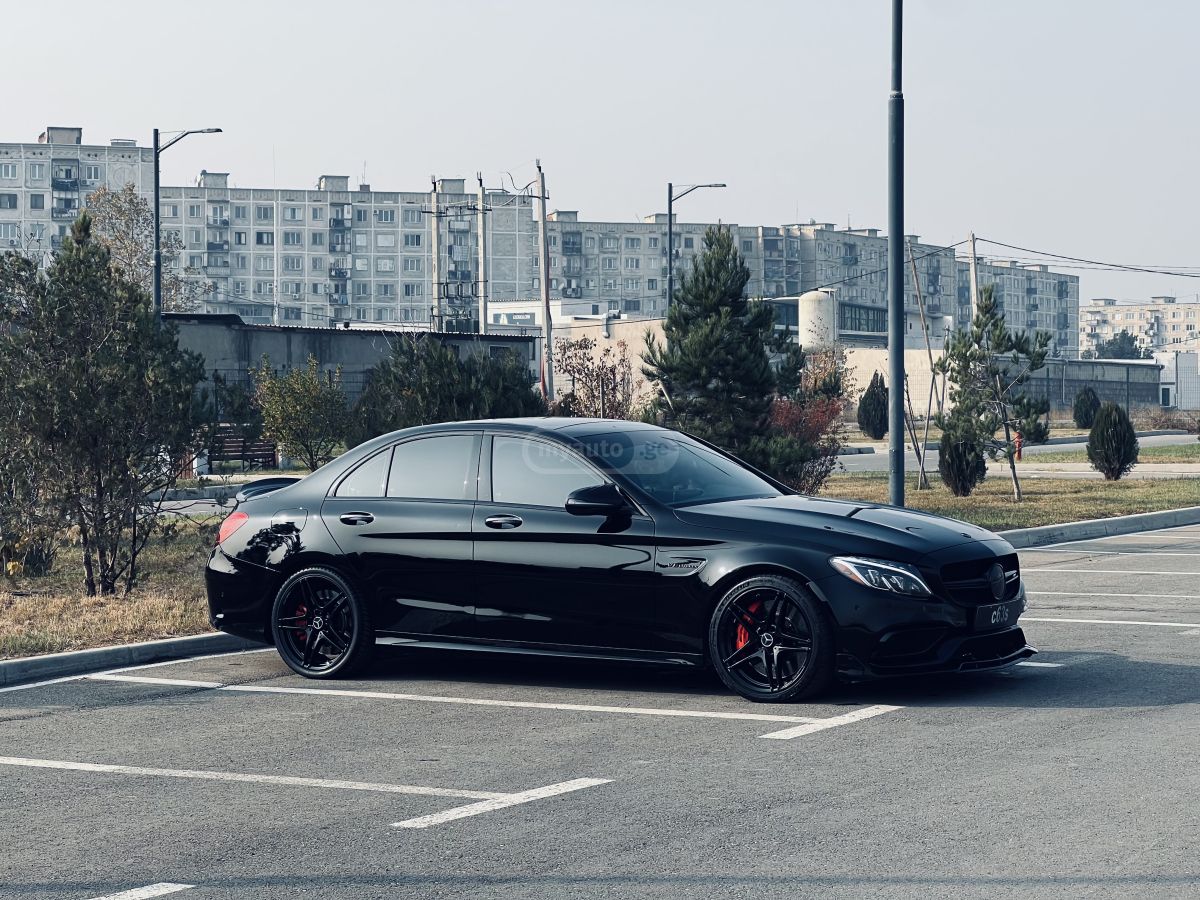 Mercedes-Benz C 63 AMG 2015 — photo 2