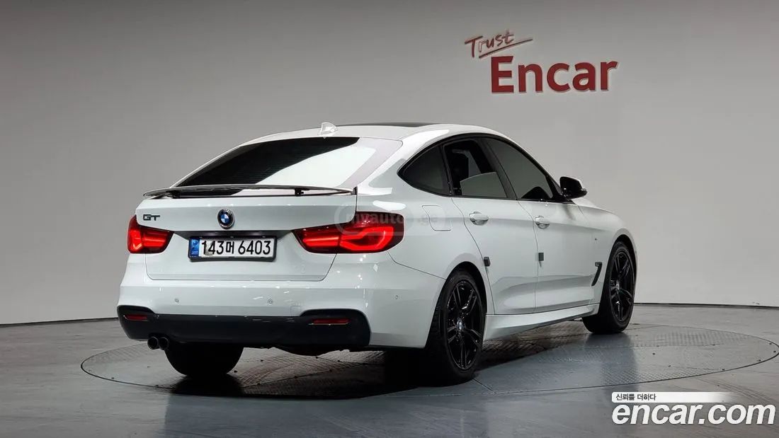 BMW 340 2020 — photo 2