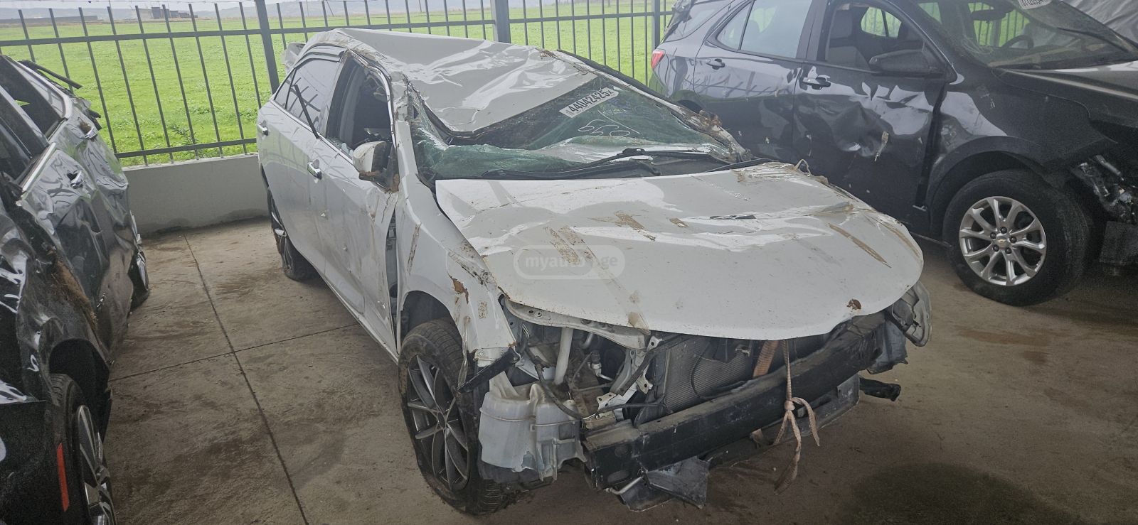 Toyota Camry 2015 — photo 2