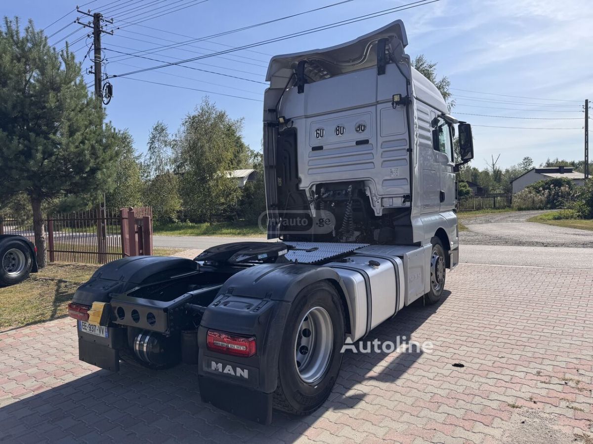 Isuzu TGX 2016 — photo 2