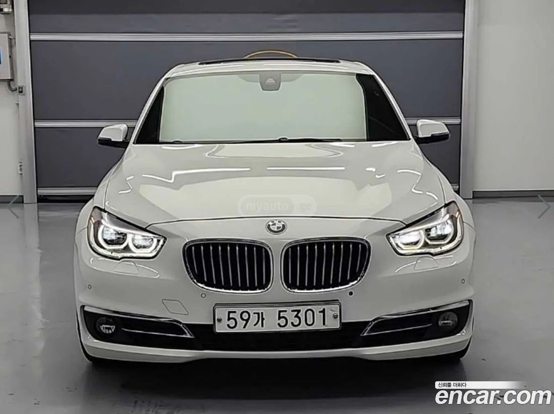 BMW 550 2017 — photo 2