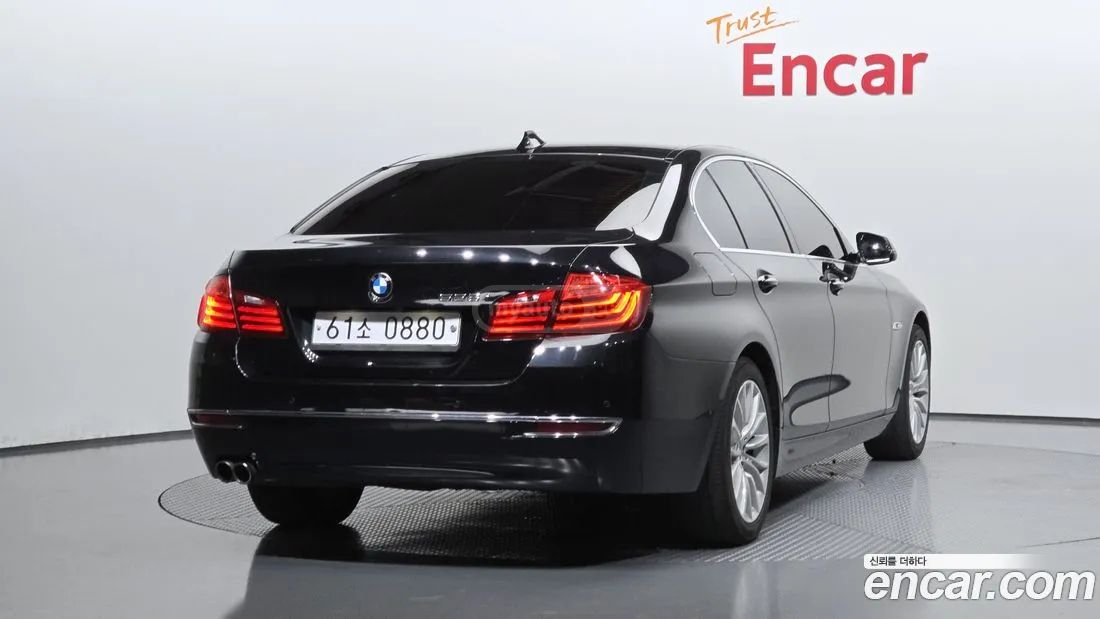BMW 550 2016 — photo 2