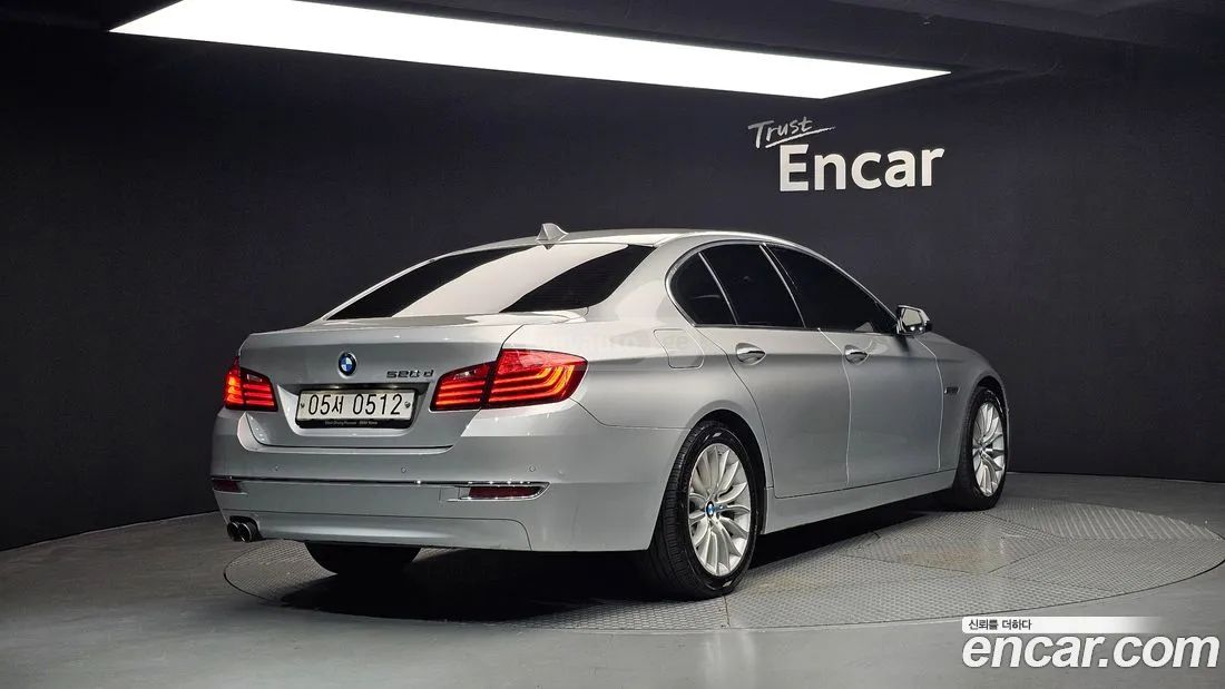 BMW 550 2016 — photo 2