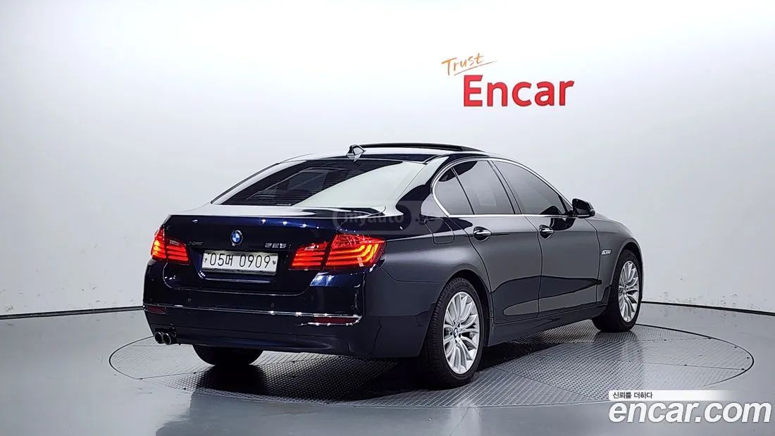 BMW 550 2016 — photo 2