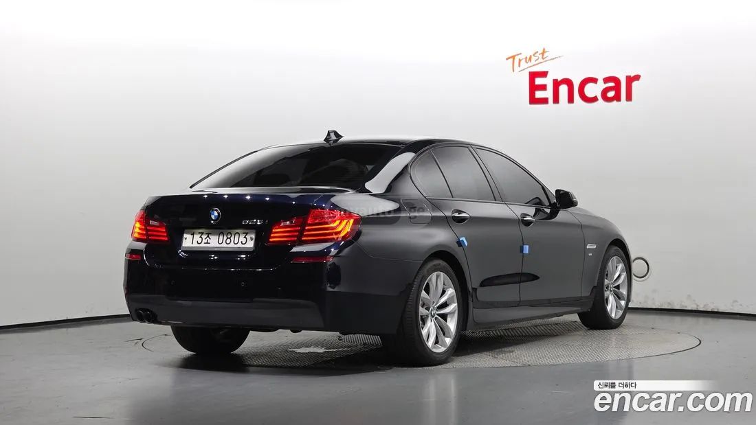 BMW 550 2016 — photo 2