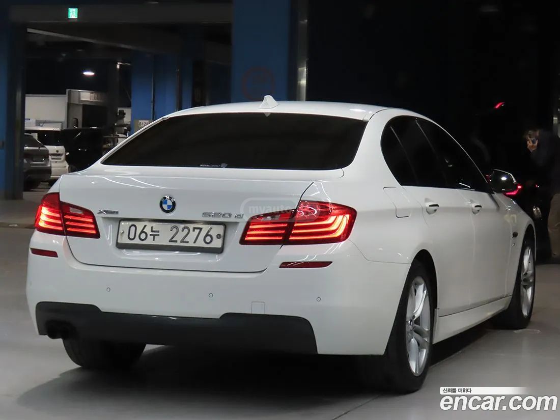 BMW 550 2016 — photo 2
