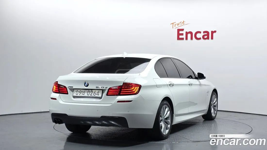 BMW 550 2016 — photo 2