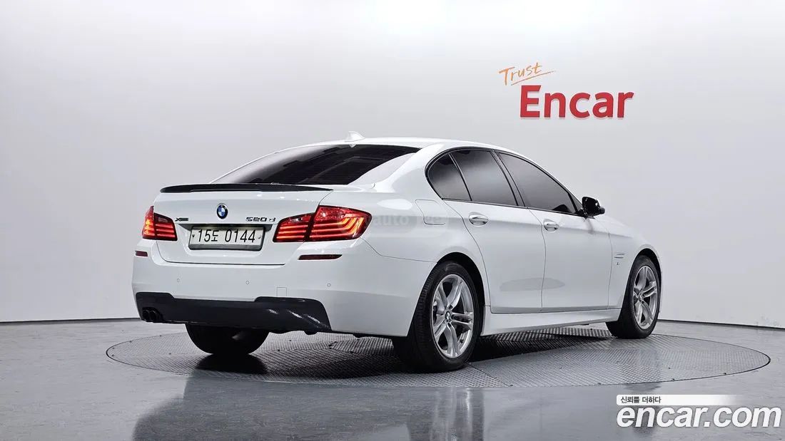 BMW 550 2016 — photo 2