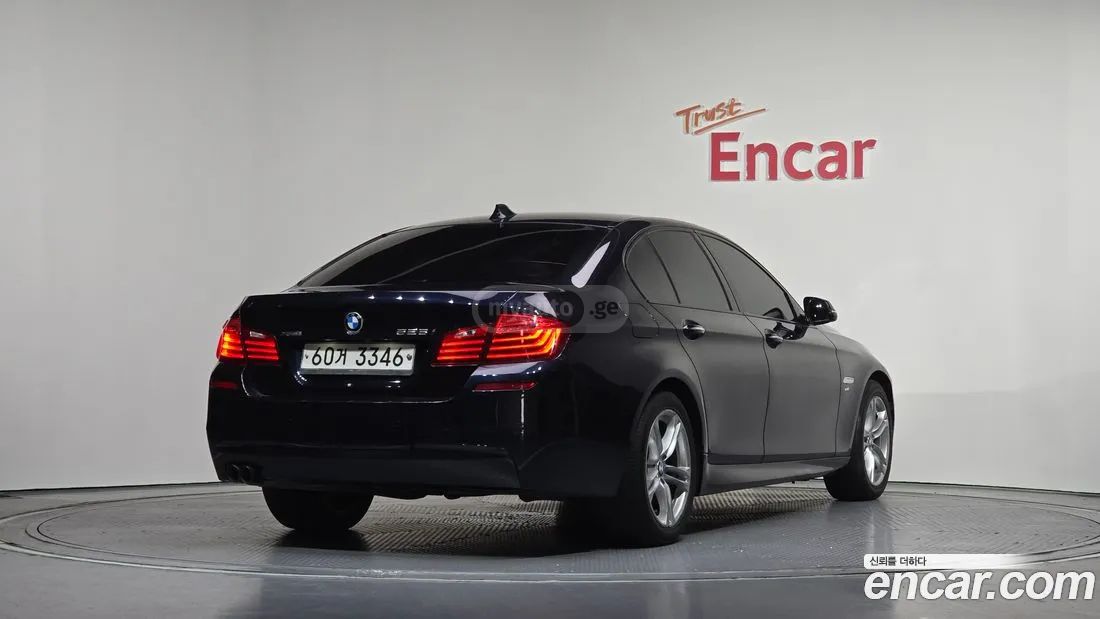 BMW 550 2016 — photo 2