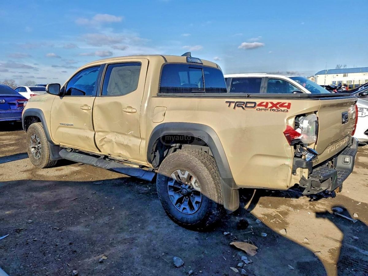 Toyota Tacoma 2019 — photo 2
