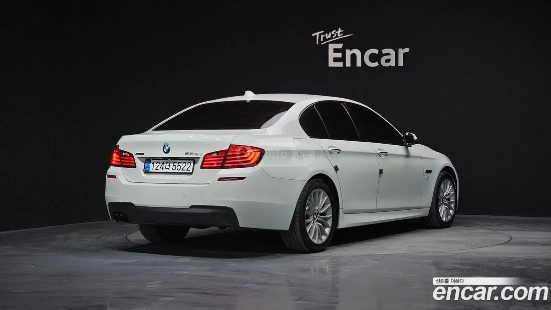 BMW 550 2016 — photo 2