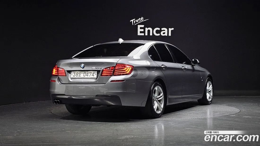 BMW 550 2016 — photo 2