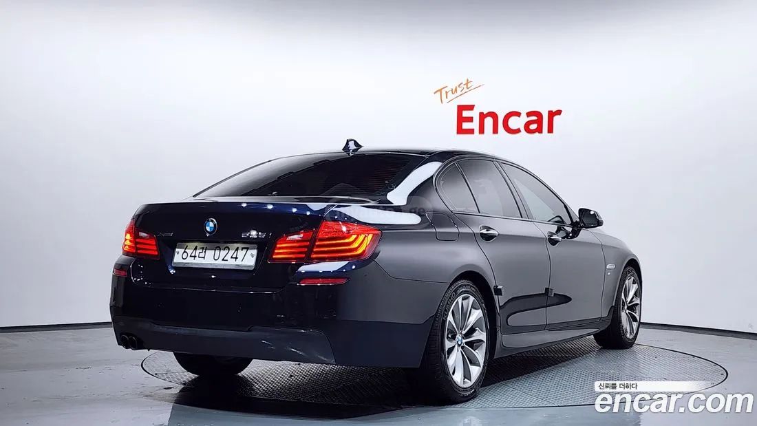 BMW 550 2016 — photo 2