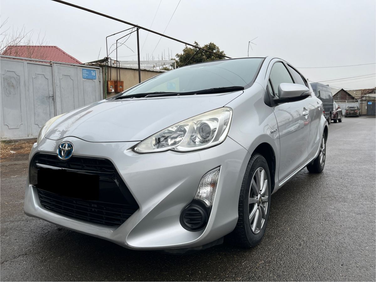 Toyota Aqua 2015 — photo 2
