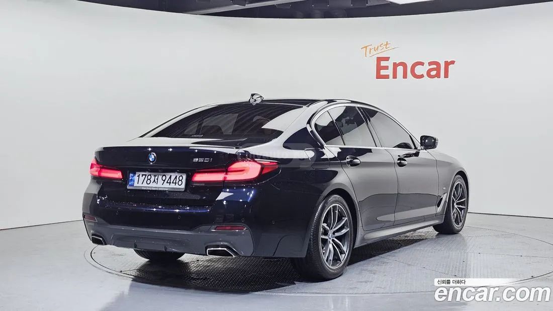BMW 550 2021 — photo 2