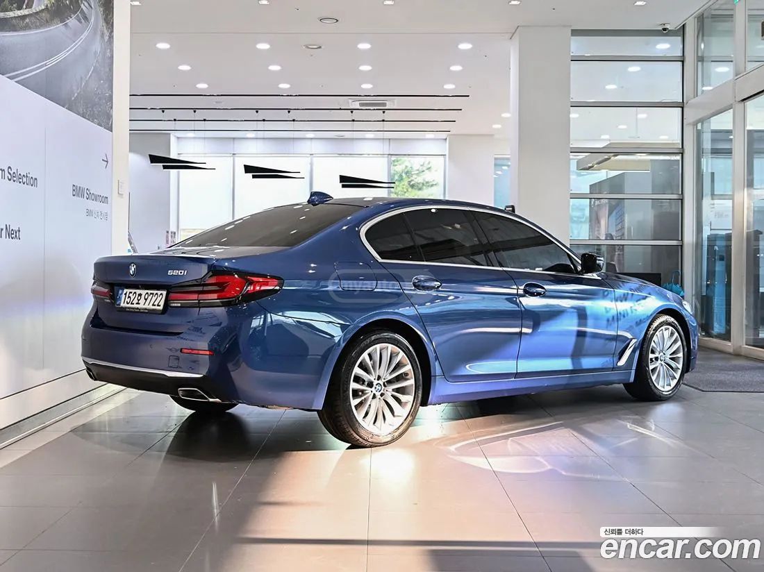 BMW 550 2021 — photo 2