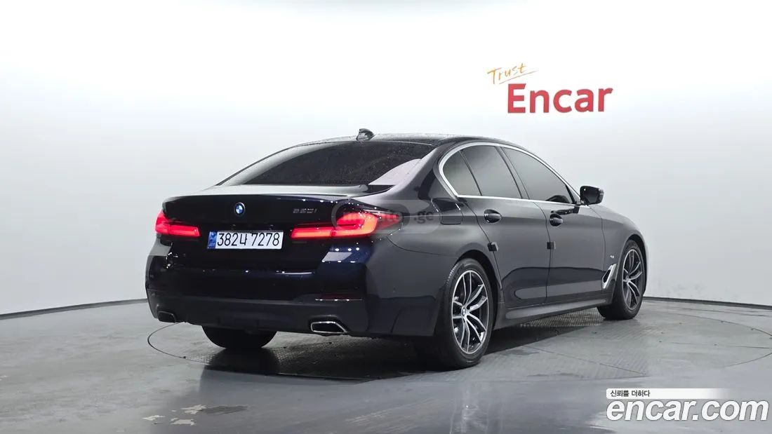 BMW 550 2021 — photo 2