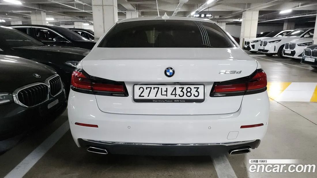 BMW 550 2021 — photo 2