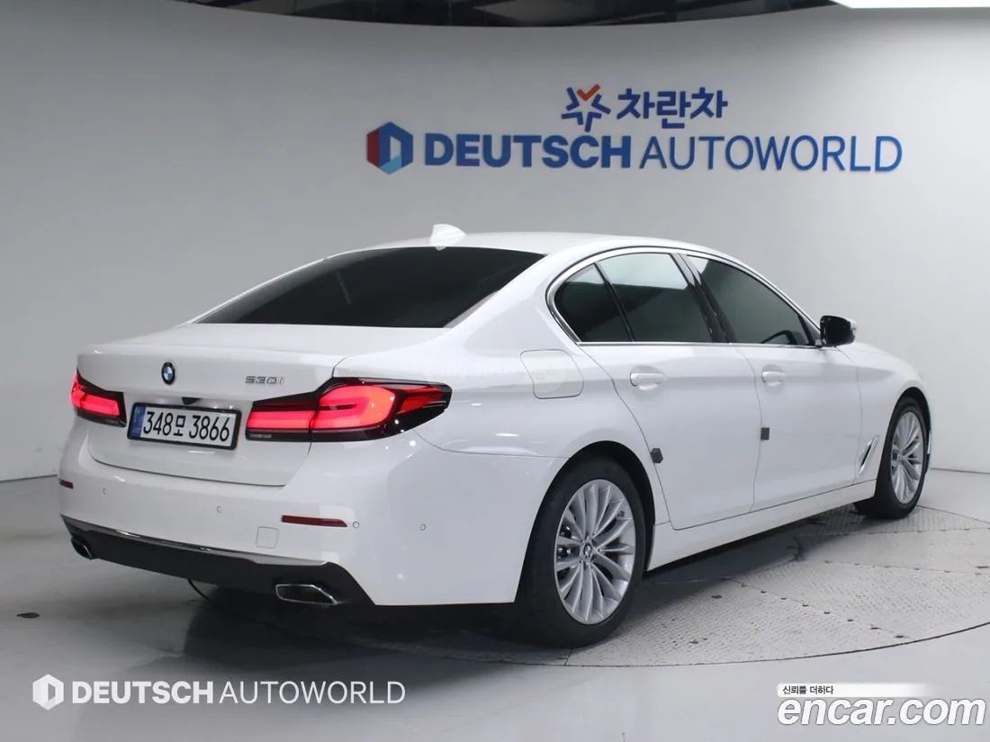 BMW 550 2021 — photo 2