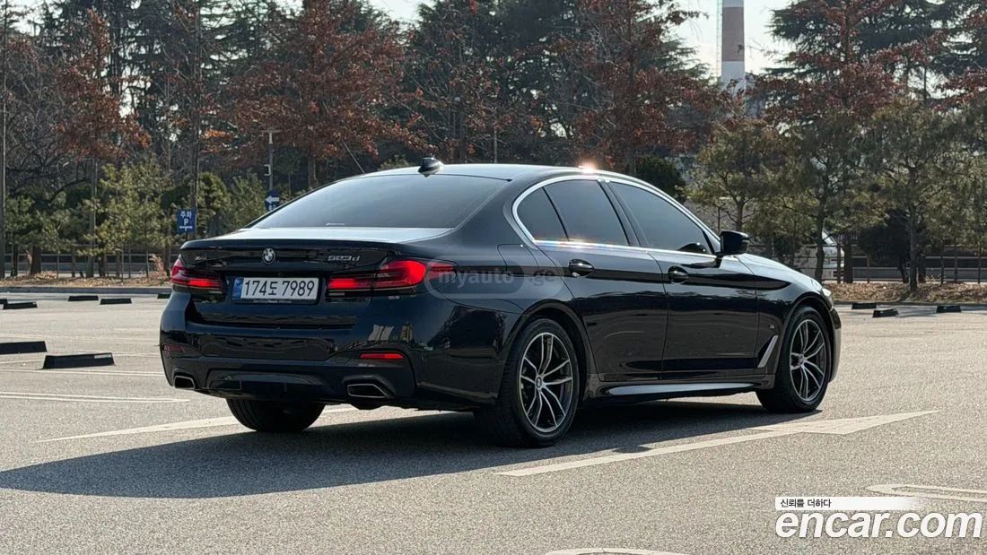 BMW 550 2021 — photo 2