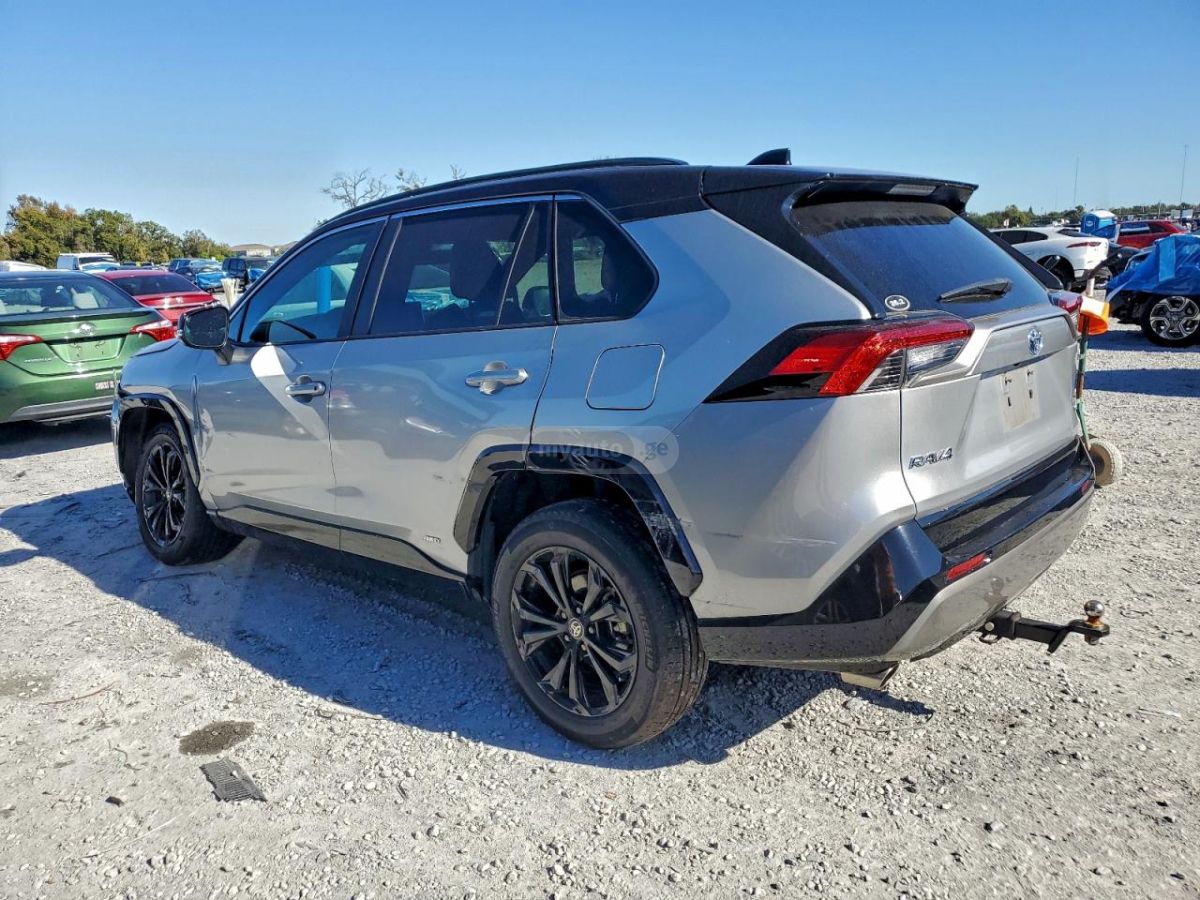 Toyota RAV4 2022 — photo 2