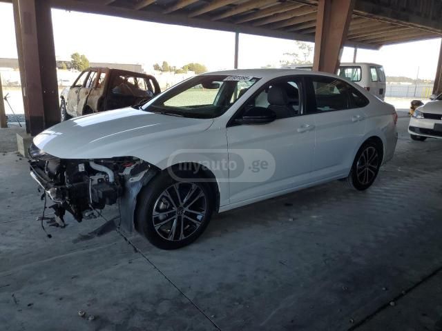 Volkswagen Jetta 2022 — photo 2