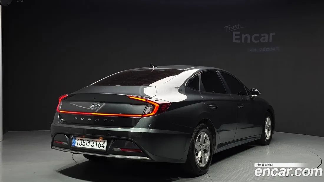 Hyundai Sonata 2022 — photo 2