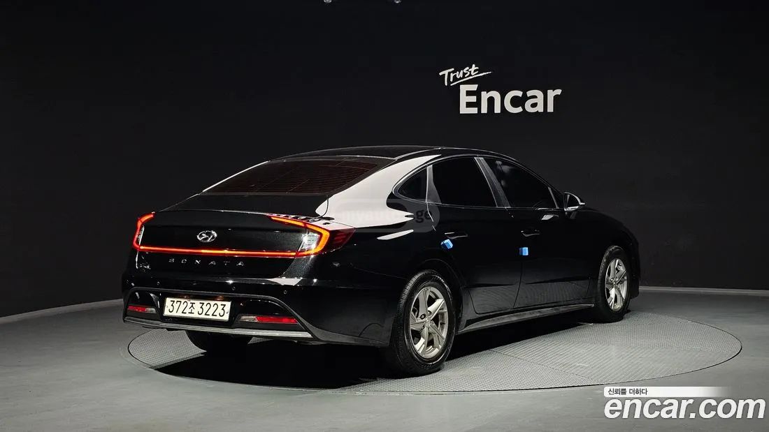 Hyundai Sonata 2022 — photo 2