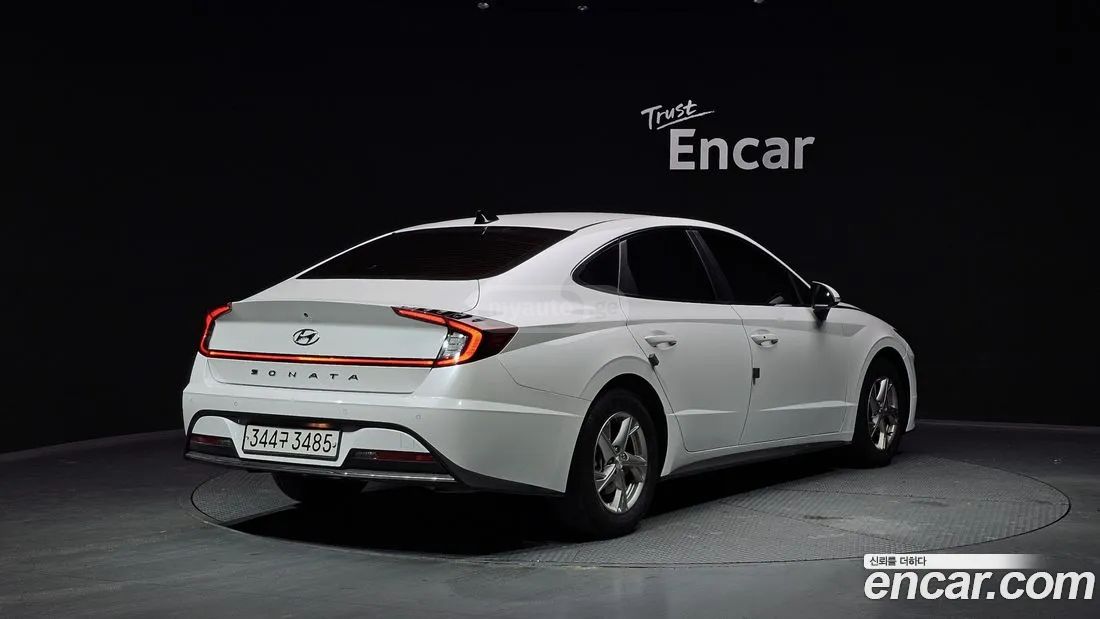 Hyundai Sonata 2022 — photo 2