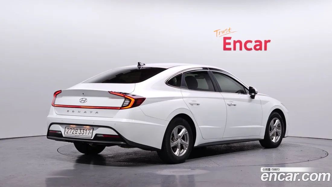 Hyundai Sonata 2022 — photo 2