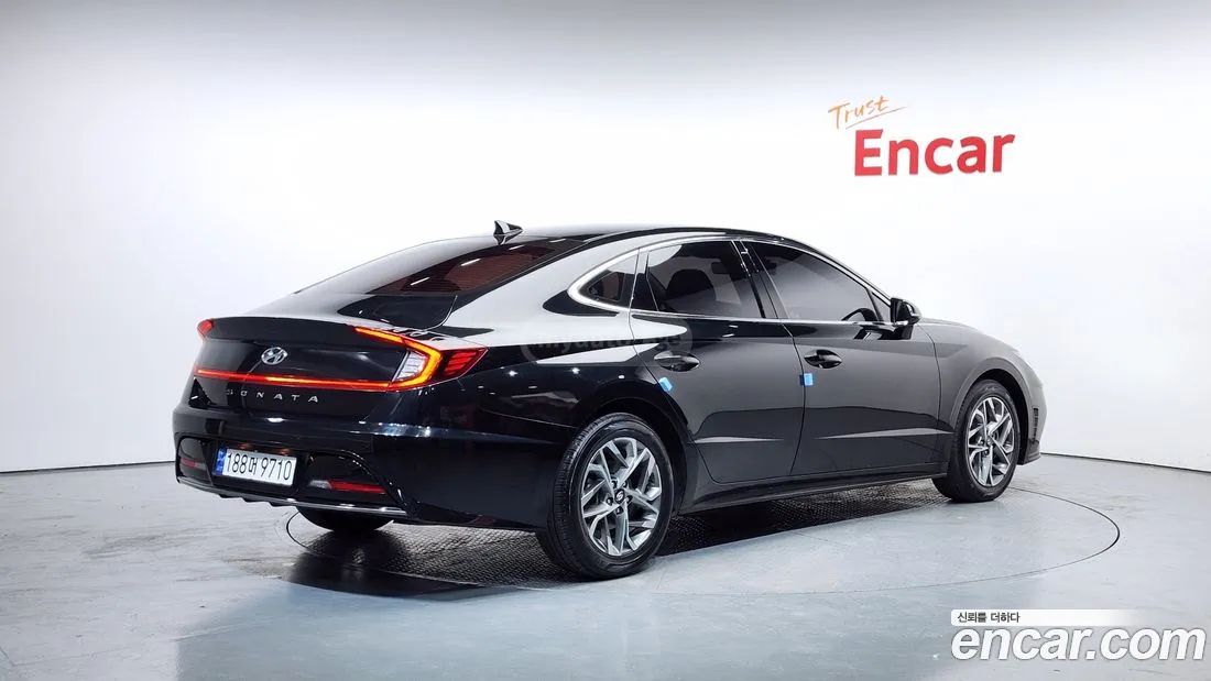 Hyundai Sonata 2022 — photo 2