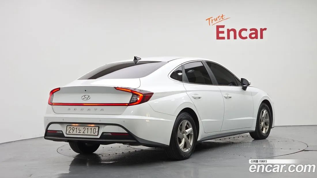 Hyundai Sonata 2022 — photo 2
