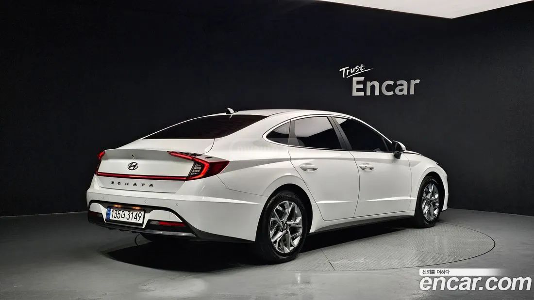 Hyundai Sonata 2023 — photo 2