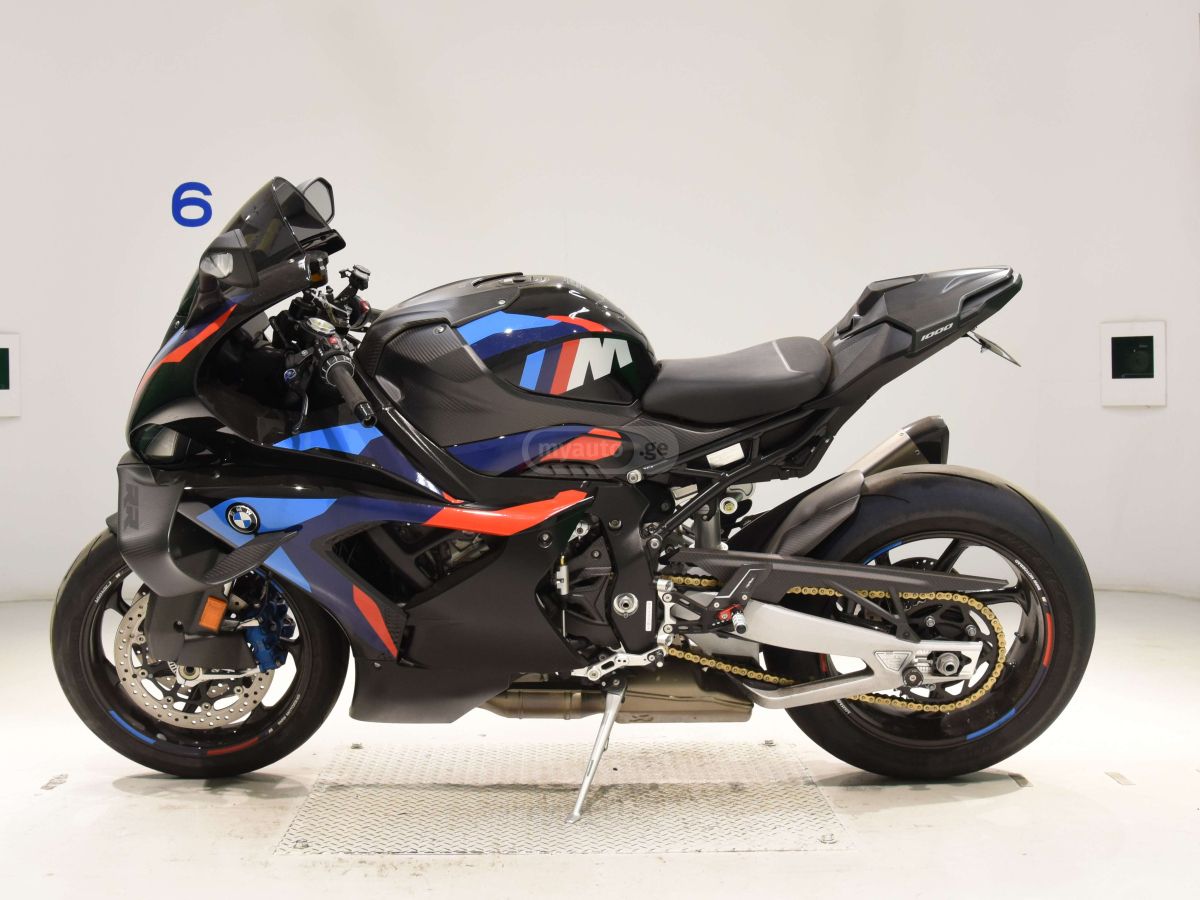 BMW M 1000 RR 2025 — photo 2