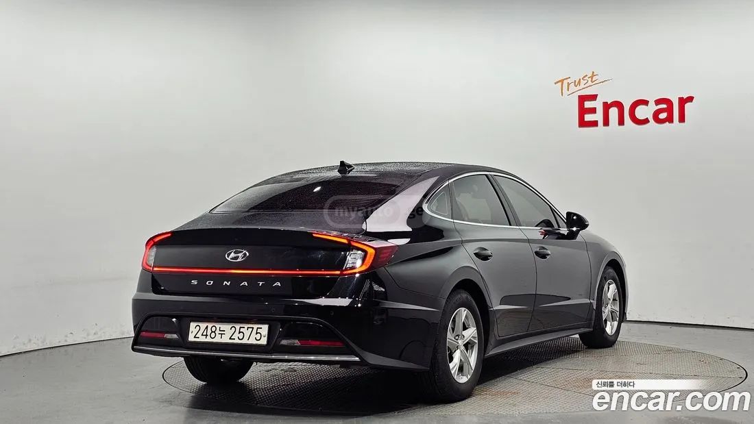 Hyundai Sonata 2022 — photo 2