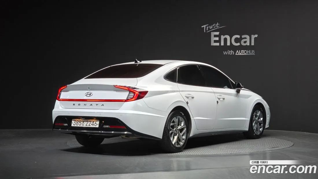 Hyundai Sonata 2022 — photo 2