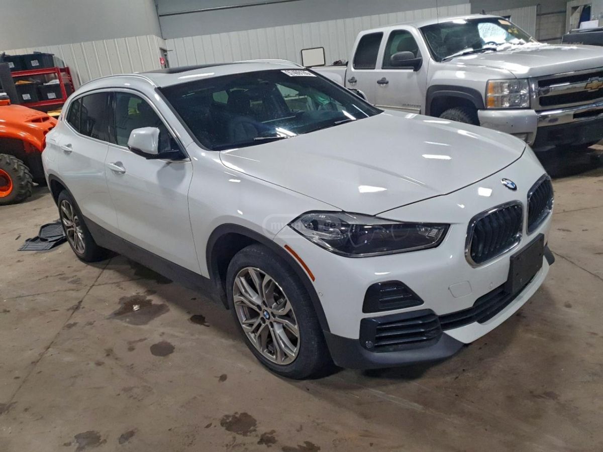 BMW X2 2022 — photo 2