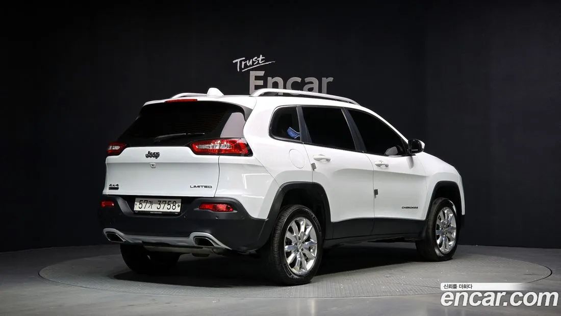 Jeep Cherokee 2017 — photo 2