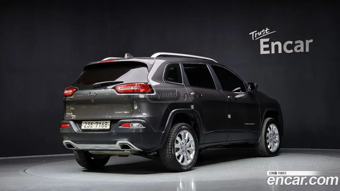 Jeep Cherokee 2017 — photo 2